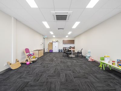 10 / 19 Radnor Drive, Deer Park