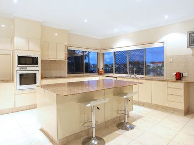 39 Glenwater Crescent, Helensvale