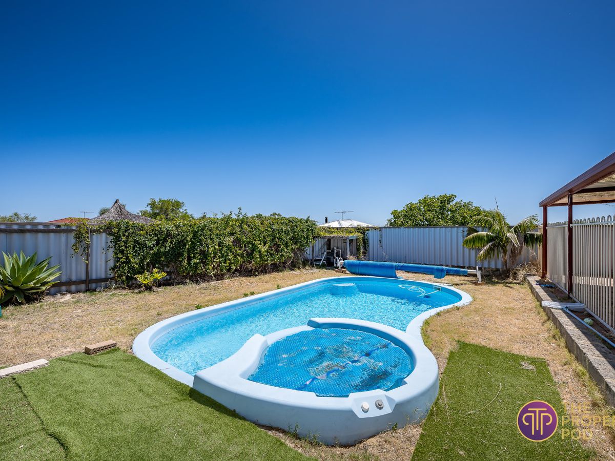 18 Santa Barbara Parade, Quinns Rocks