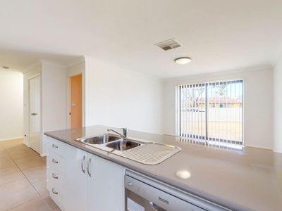 6 Catherine Drive, Dubbo