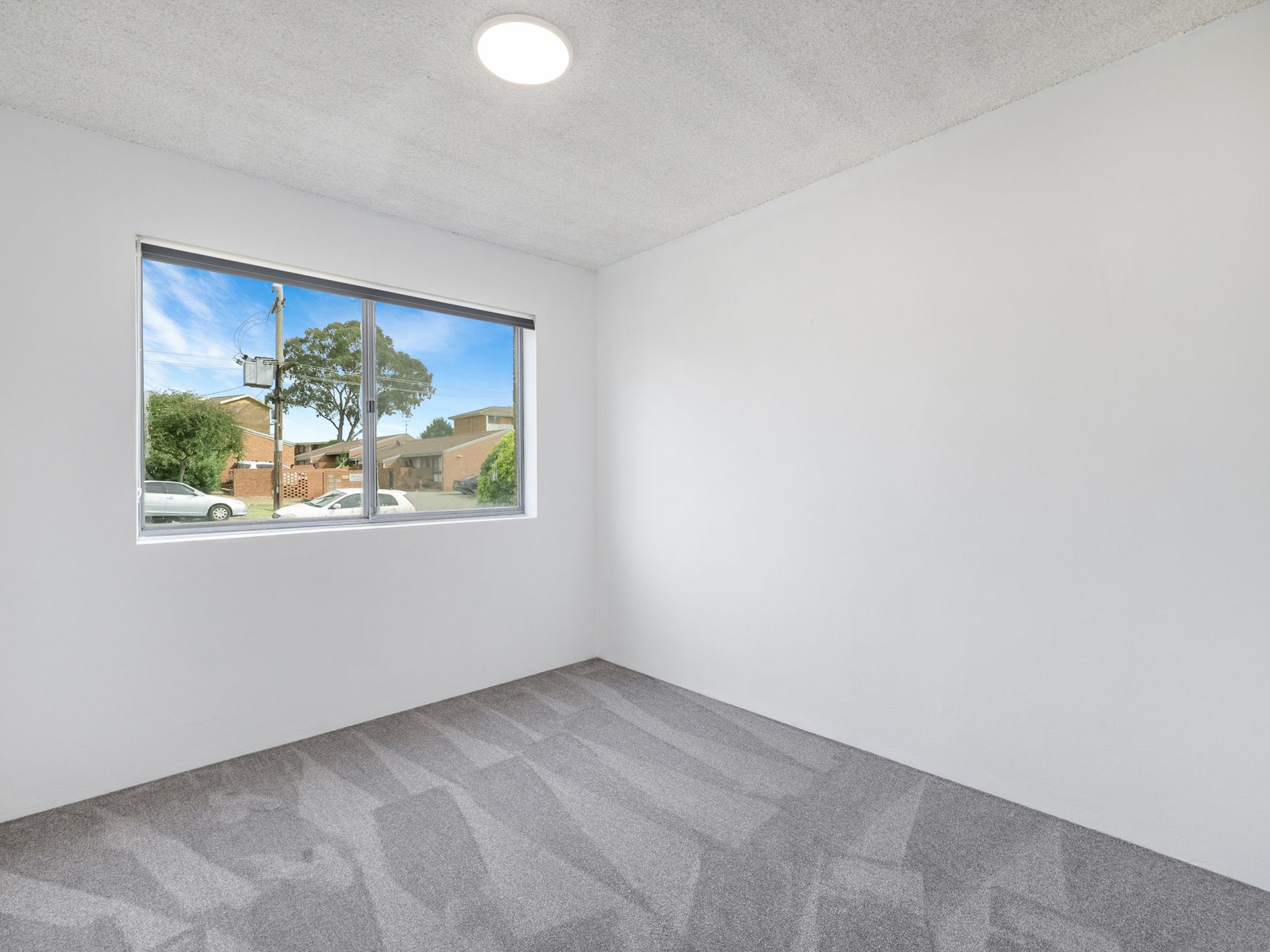 1 / 3 King Street, Crestwood