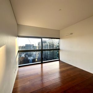 14131 / 8 Park Lane