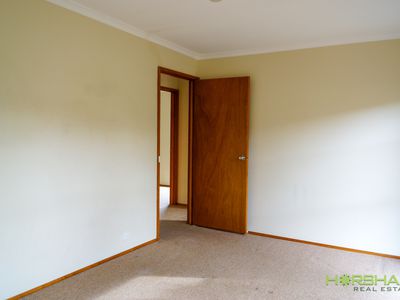 8 Shirley Street, Horsham