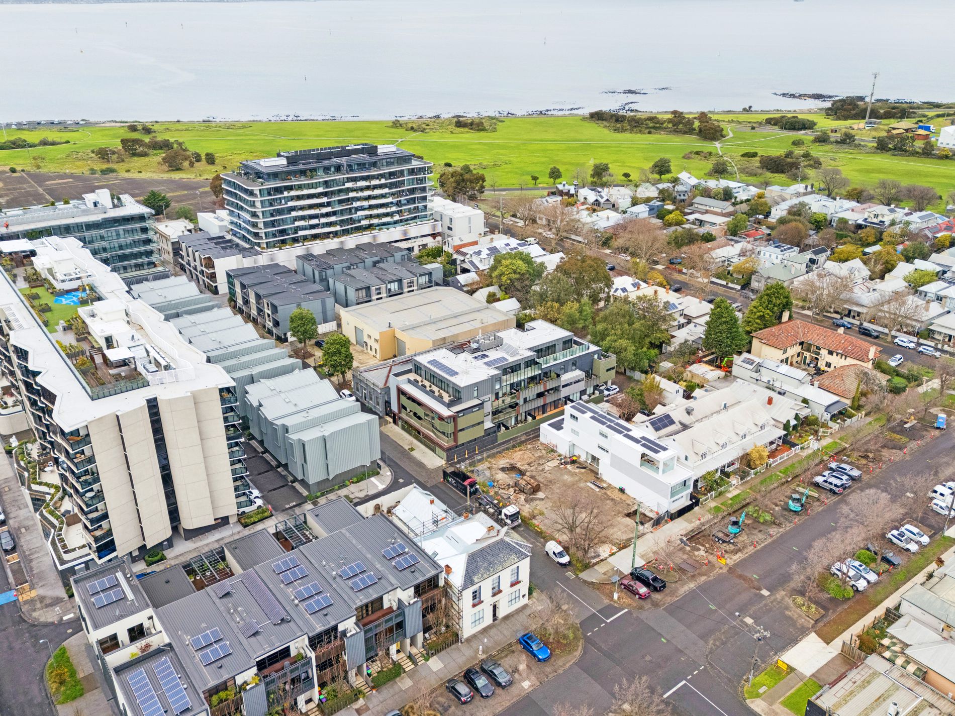 102 / 27 Aitken Street, Williamstown