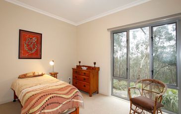 2 Brennan Avenue, Beaconsfield Upper