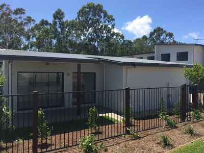 1 / 14 Sapphire Place, Elanora