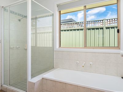 2 PARK LANE, Wodonga