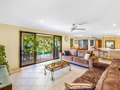 32 Mapleton Circuit, Varsity Lakes