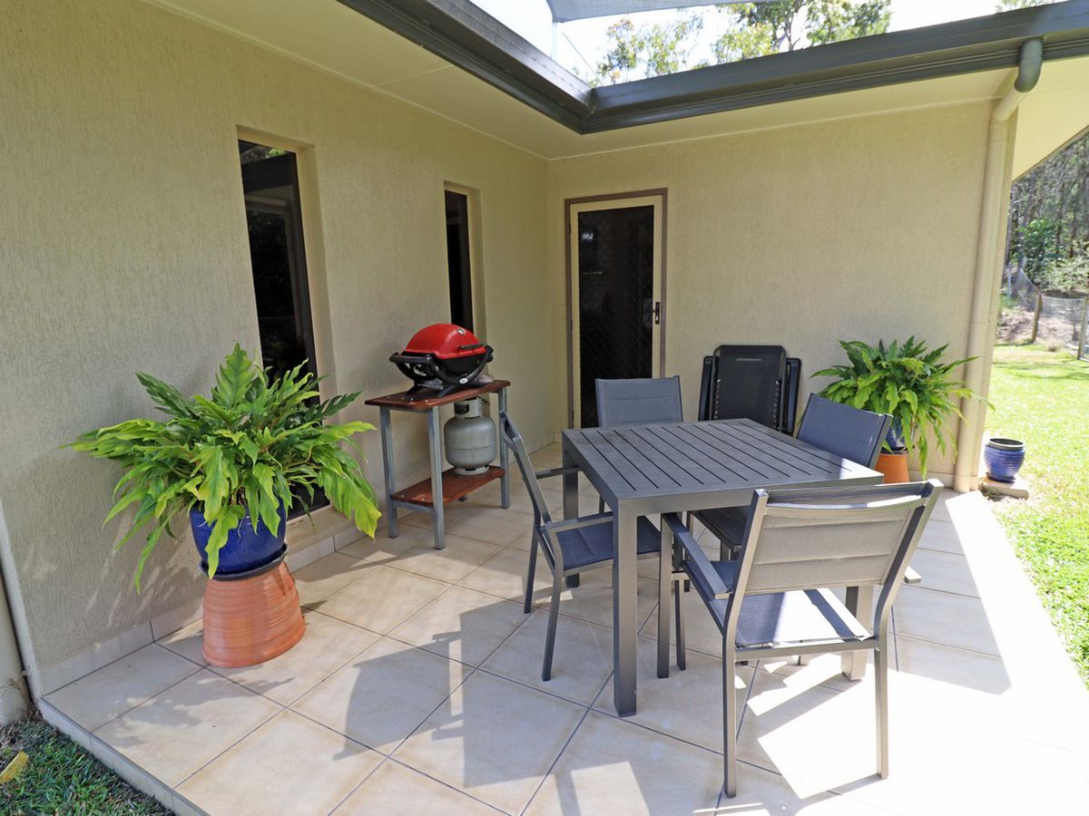 8 Eden Drive, Tinaroo