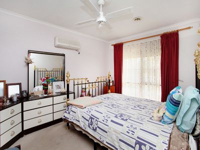 39 Carina Drive, Melton