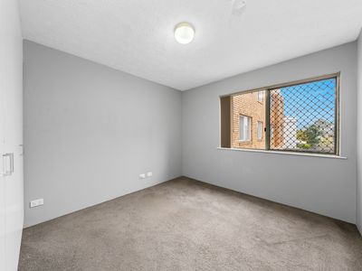 5 / 155 Wynnum Esplanade, Wynnum