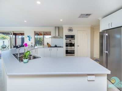 4 Teraglin Vista, Yanchep