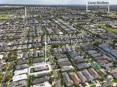 25 Macpherson Circuit, Cranbourne East