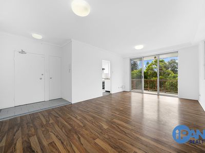 83 / 4 Riverpark Drive, Liverpool