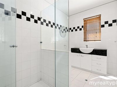 85 Moulden Avenue, Yokine