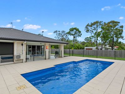 48 Hughes Road, Urangan