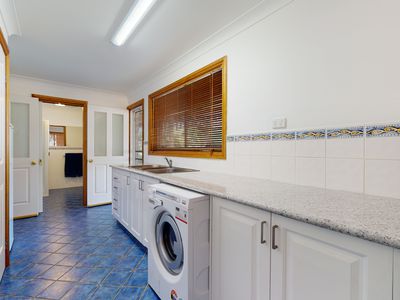 18R Debeaufort Drive, Dubbo