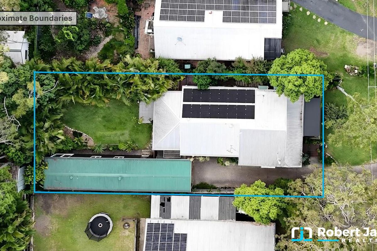 12 Morning Glory Dr, Cooroibah