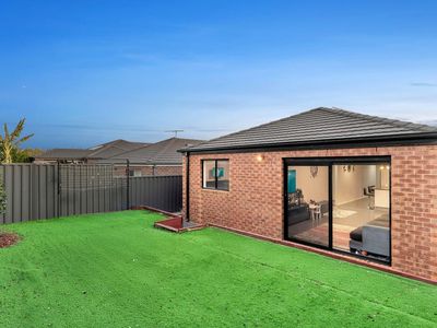 12 Muster Street, Manor Lakes