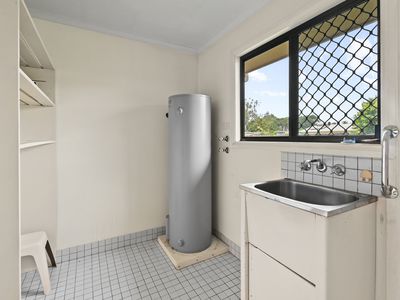 7 LEANNE CLOSE, Woree