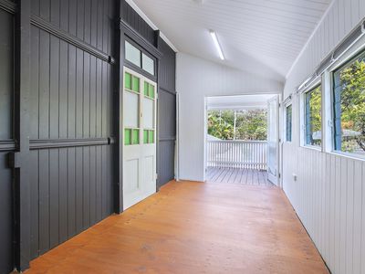 160 Junction Road, Morningside