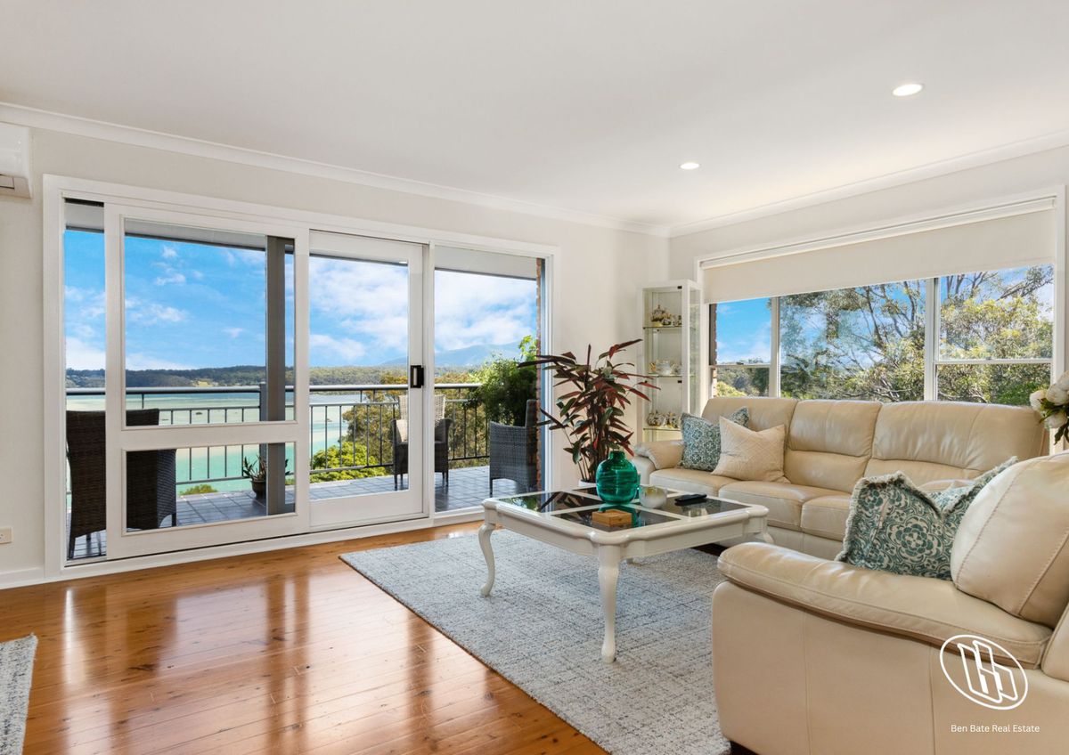 11 Hillcrest Avenue, North Narooma