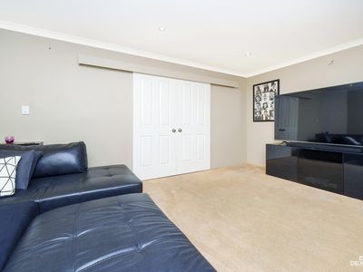 39 Haslingfield Way, Butler