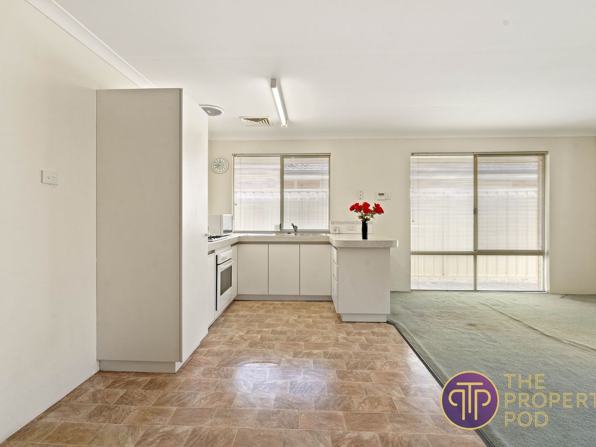 17 Adana Elbow, Kenwick