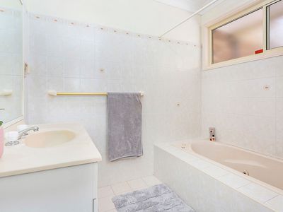 7 / 76-78 Pur Pur Avenue, Lake Illawarra