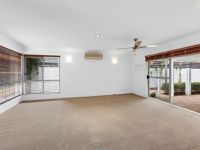 6 Santa Cruz Boulevard, Clear Island Waters