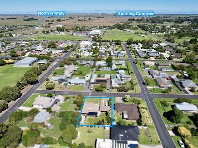 16 Third Street, Millicent