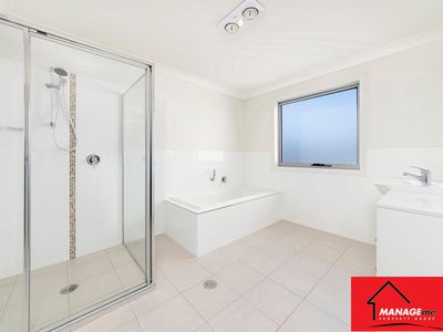 1 TOM NICHOLAS CRESCENT, Forde