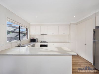 2 / 58 Somerville Road, Hampton Park