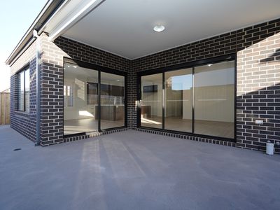 16 Sunburnt Circuit, Clyde North