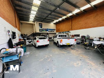 2 / 1 Field Close, Moorebank