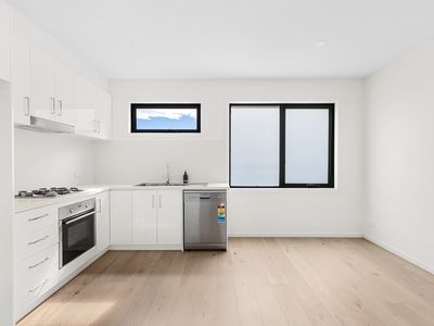 4 / 92 Roberts Street, West Footscray