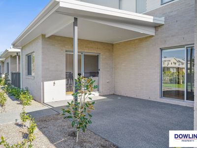 2 / 8 Yalinbah Street, Tea Gardens