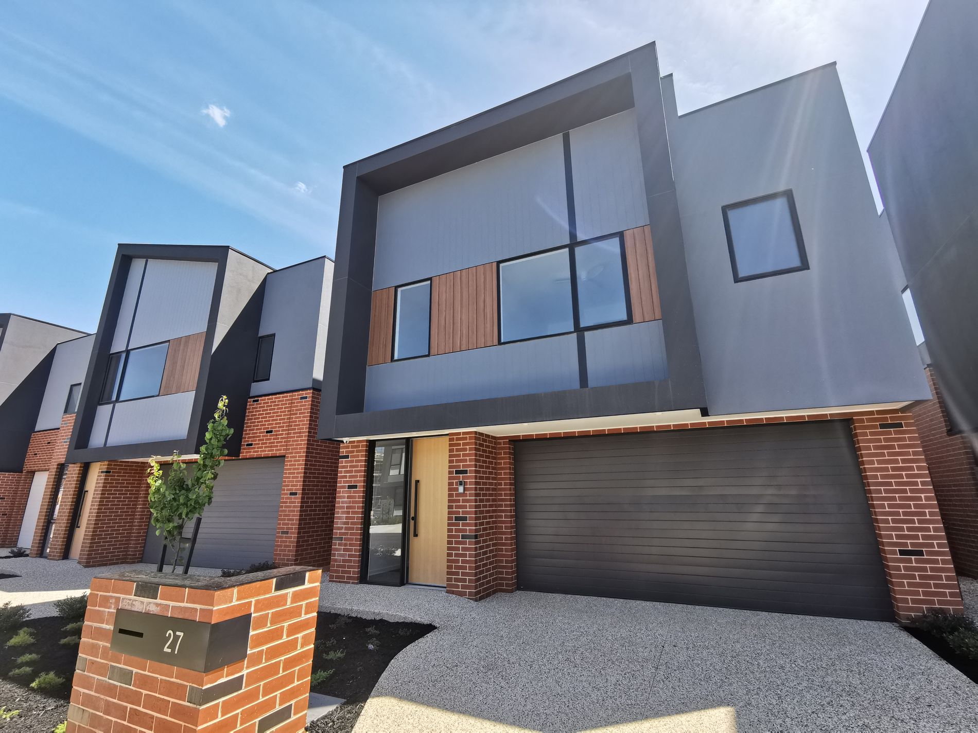 27 Rustic Avenue, Burwood East