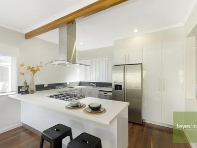 19 Gilbert Crescent, North Ward