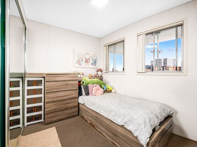 50 / 376 The Horsley Drive, Fairfield