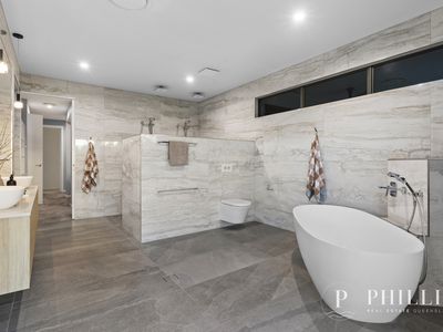 2515 Cressbrook Drive , Hope Island