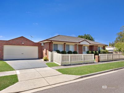 25 Third Avenue, Dandenong North