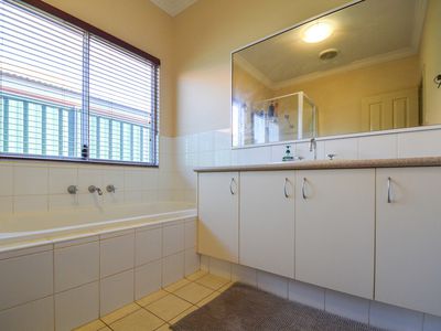 8 Snappy Gum Way, South Hedland