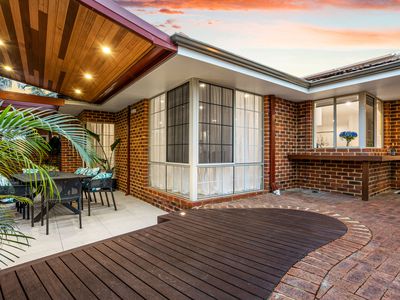 19 Lockett Crst, Winthrop