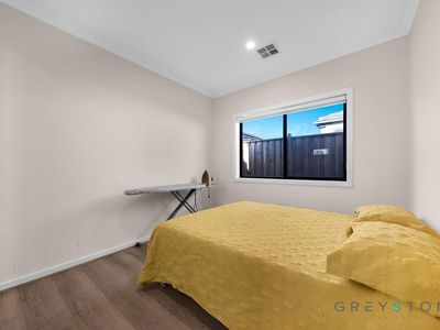 12 Reservoir Road, Fraser Rise