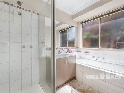 49 Rodlarni Crescent, Berwick
