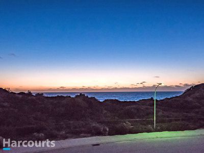 33 Trumpeter Parade, Yanchep