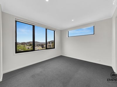 1 Parapet Lane, Clyde North