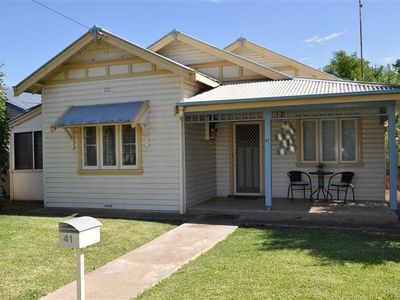 41 Farrand Street, Forbes