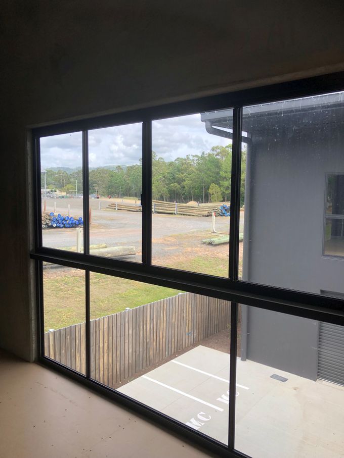 4 / 9 Lenco Crescent, Landsborough